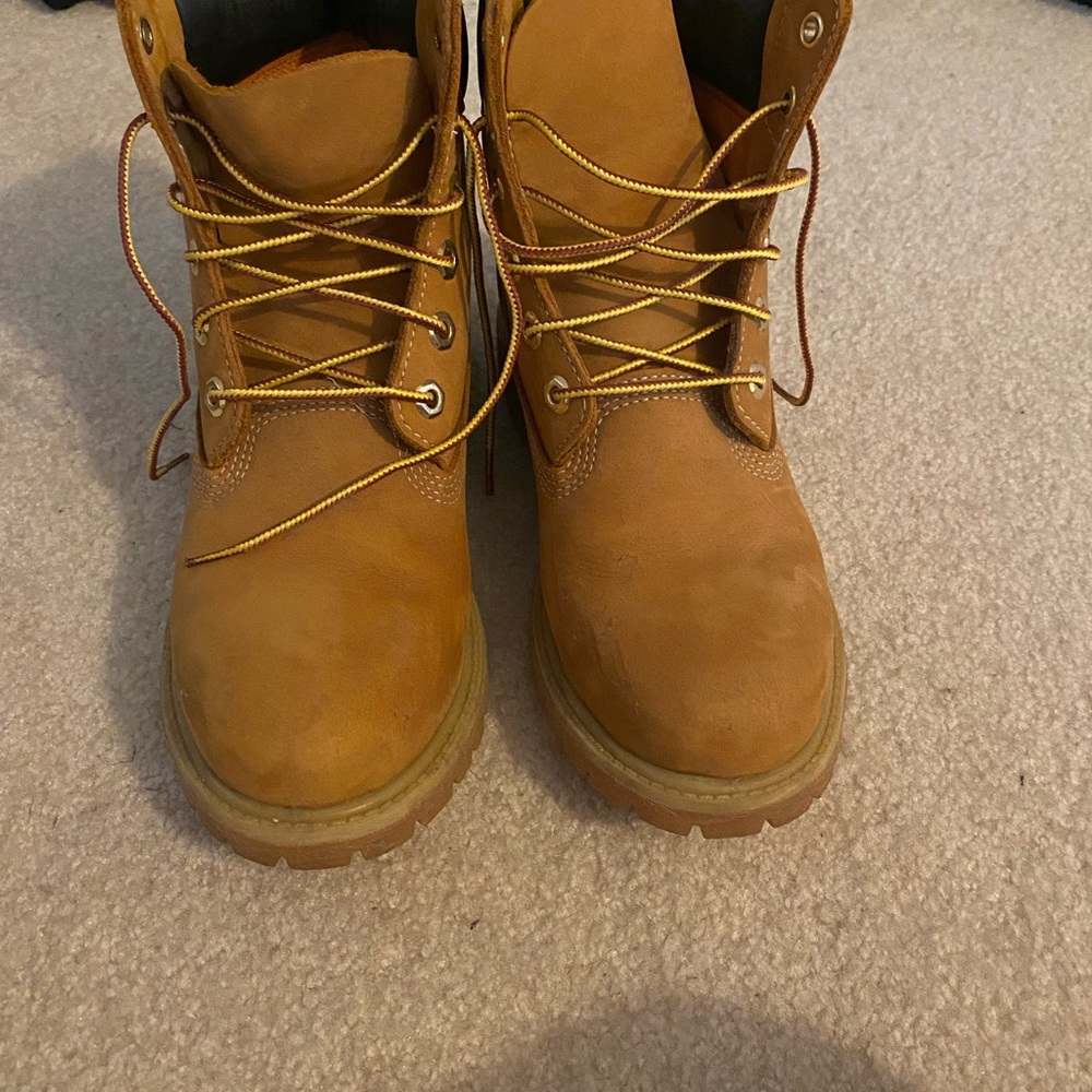 Worn once, great condition size 8
